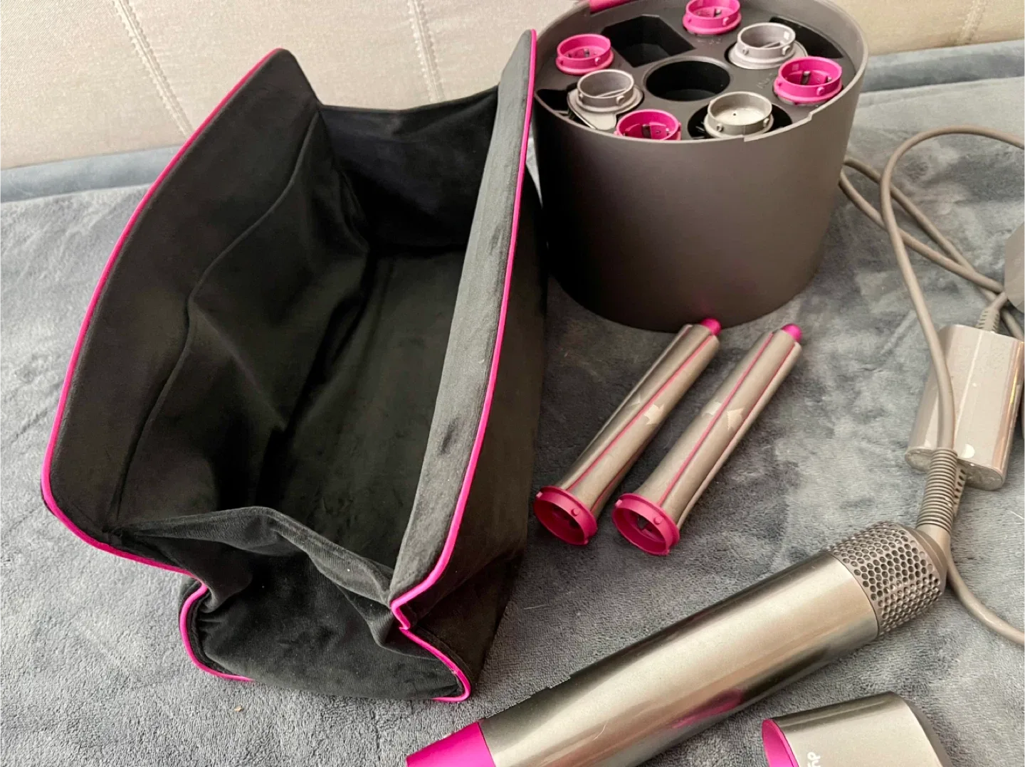 Dyson Airwrap Complete Styler image indicator(2)