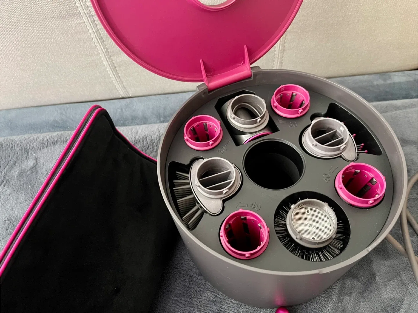 Dyson Airwrap Complete Styler image indicator(3)