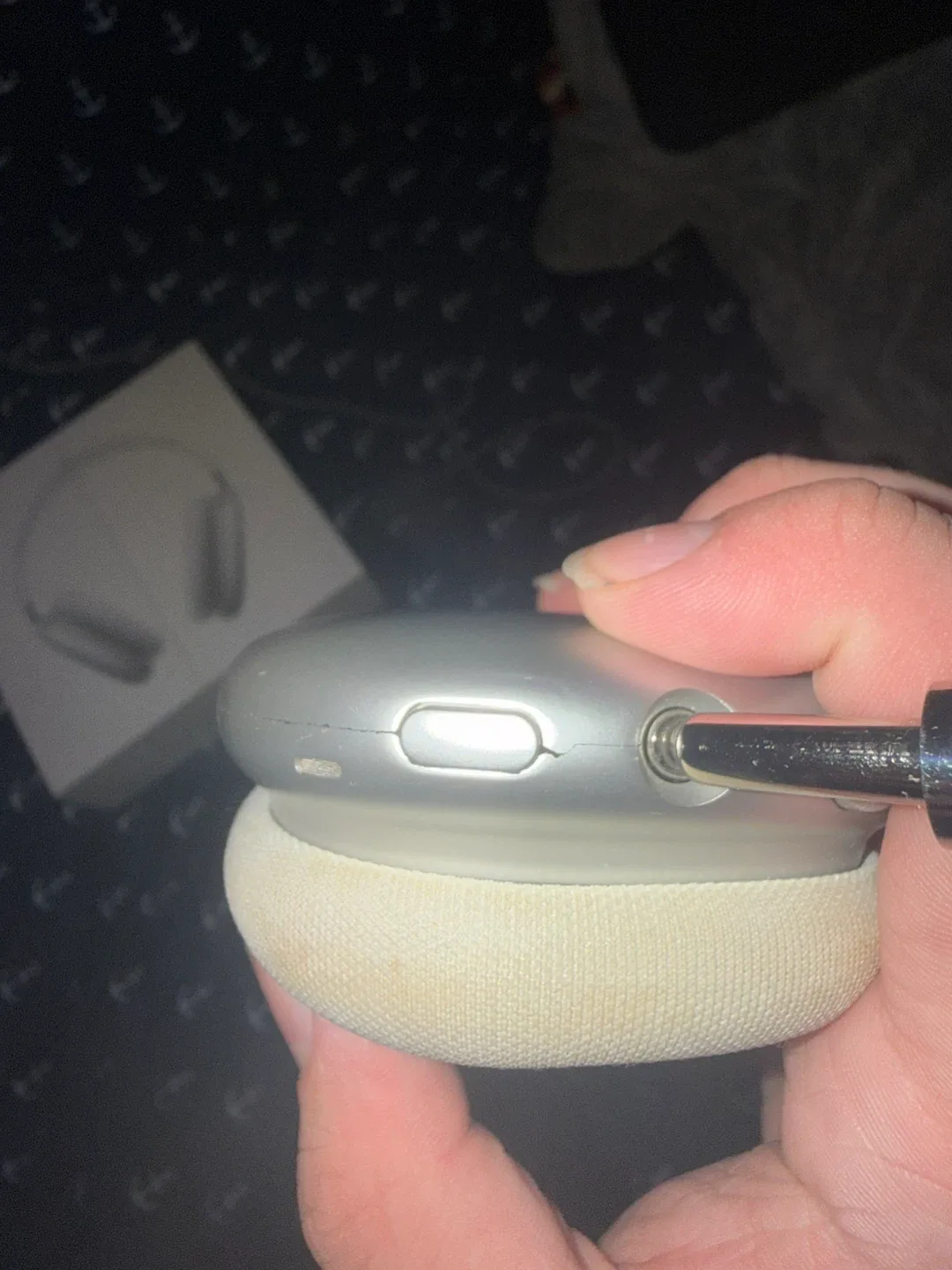 Apple Airpods Max - Silver image indicator(6)