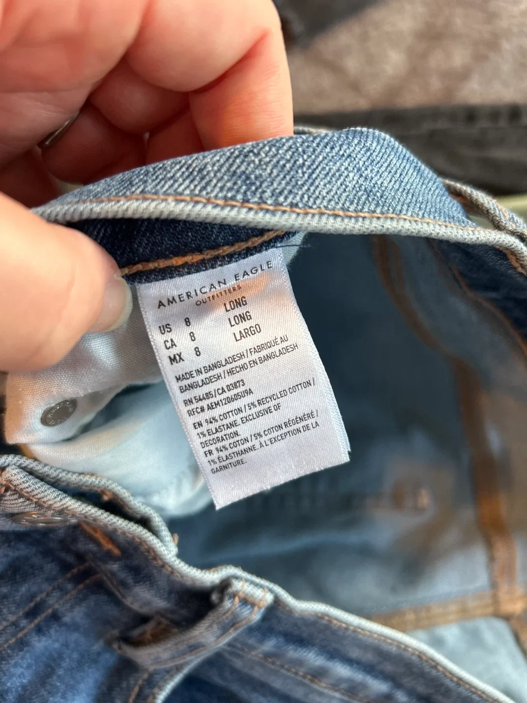 American Eagle '90s Straight Jeans - Size 8 Long image indicator(3)