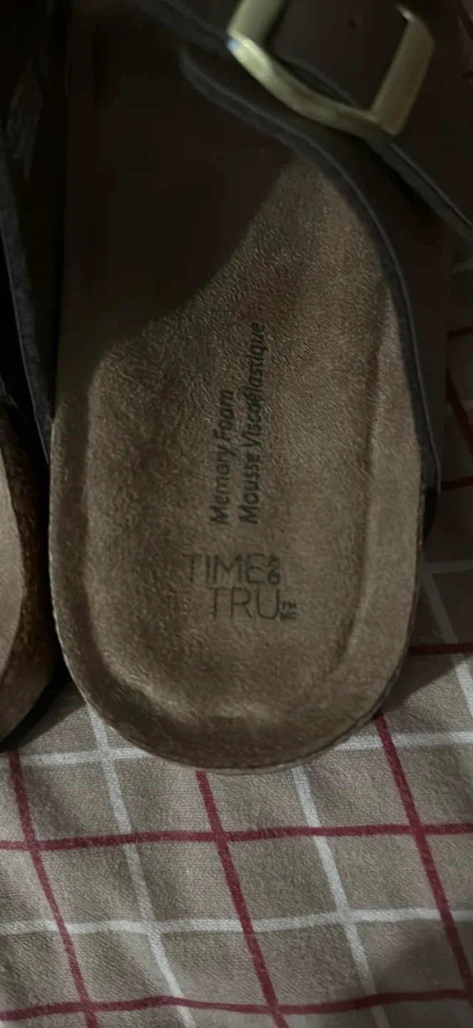 Time and Tru Memory Foam Sandals image indicator(3)
