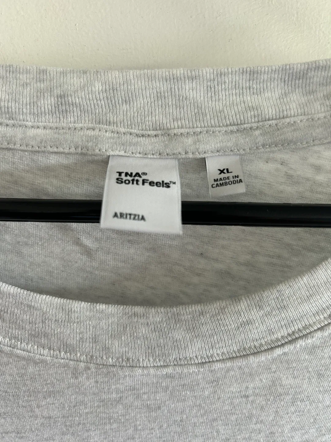 Aritzia TNA Soft Feels Tee - XL image indicator(2)