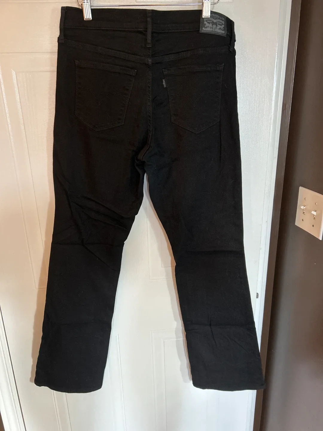 Levi's 315 Shaping Bootcut Jeans - Size 31 image indicator(3)