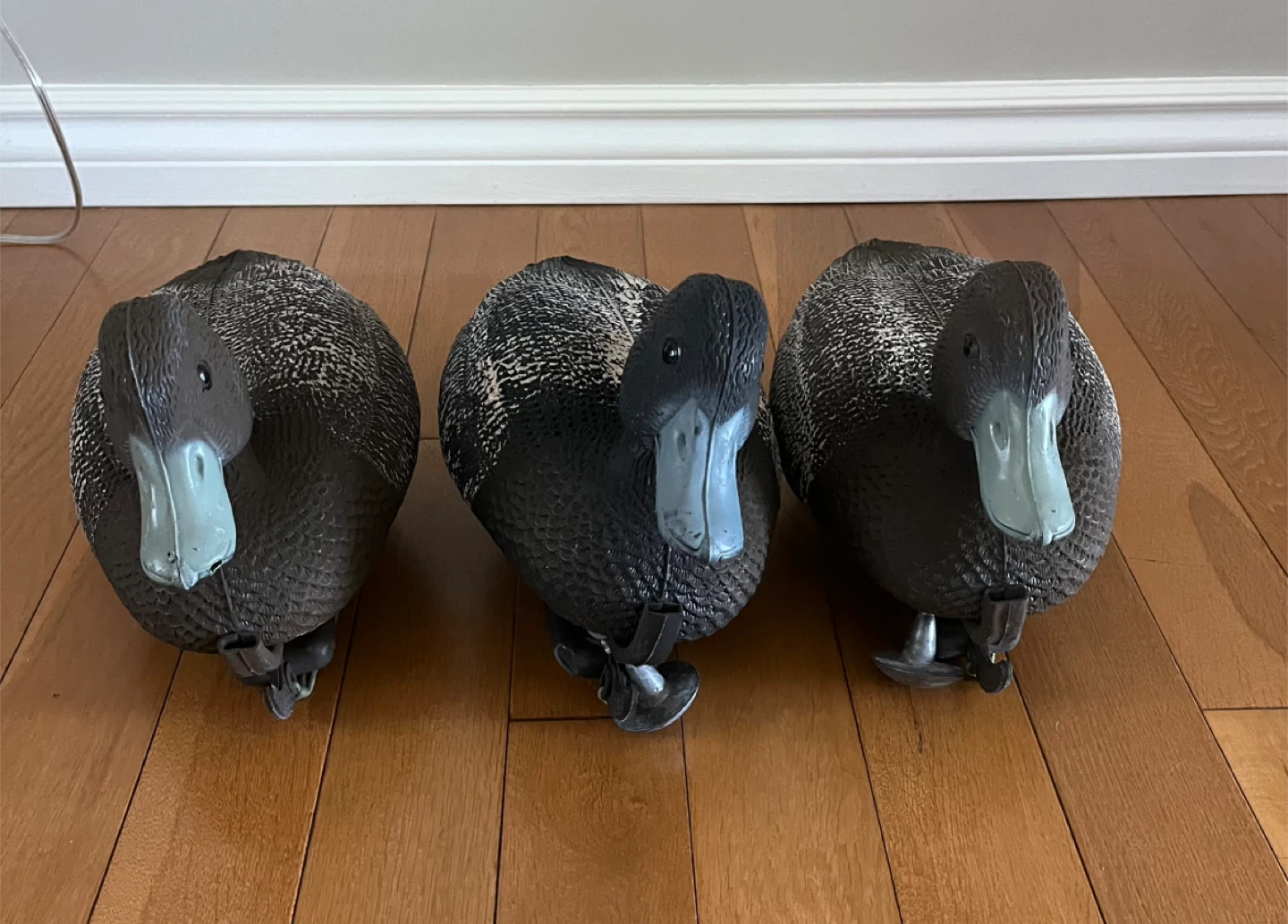 Set of 3 plastic duck decoys with weights - photo 2