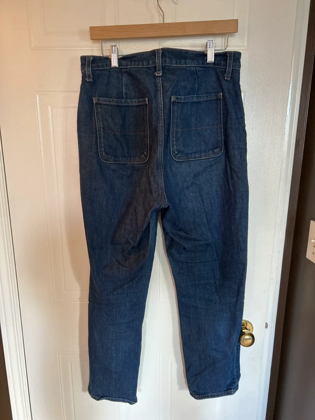 Old Navy Sky Hi Straight Jeans - Size 8 image indicator(4)