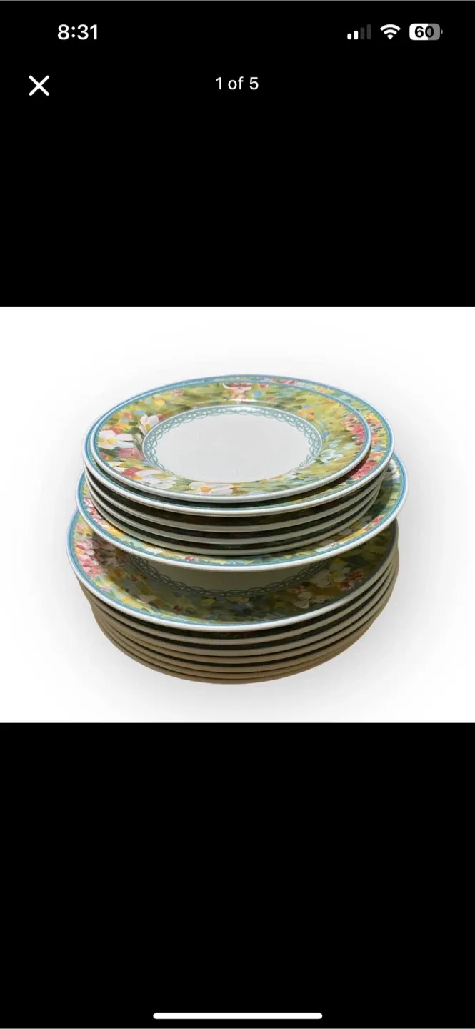 French Garden Dinnerware Set image indicator(4)