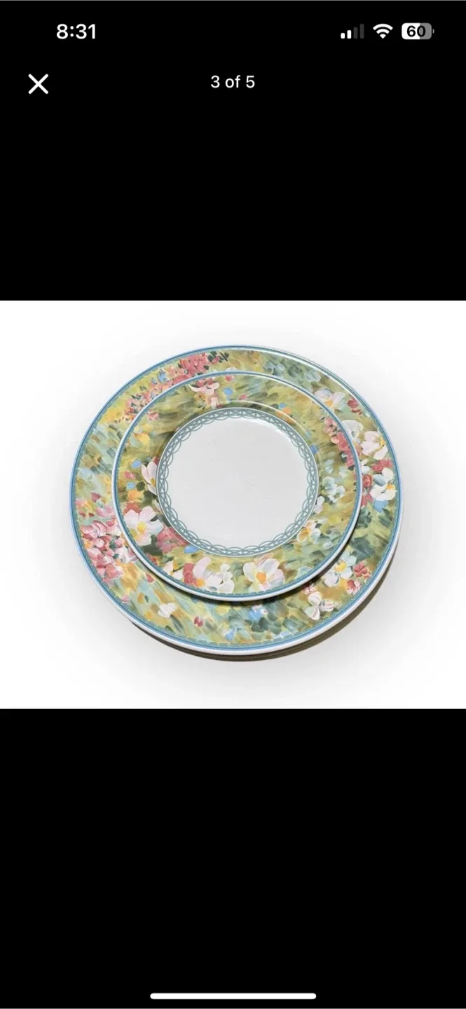 French Garden Dinnerware Set image indicator(3)