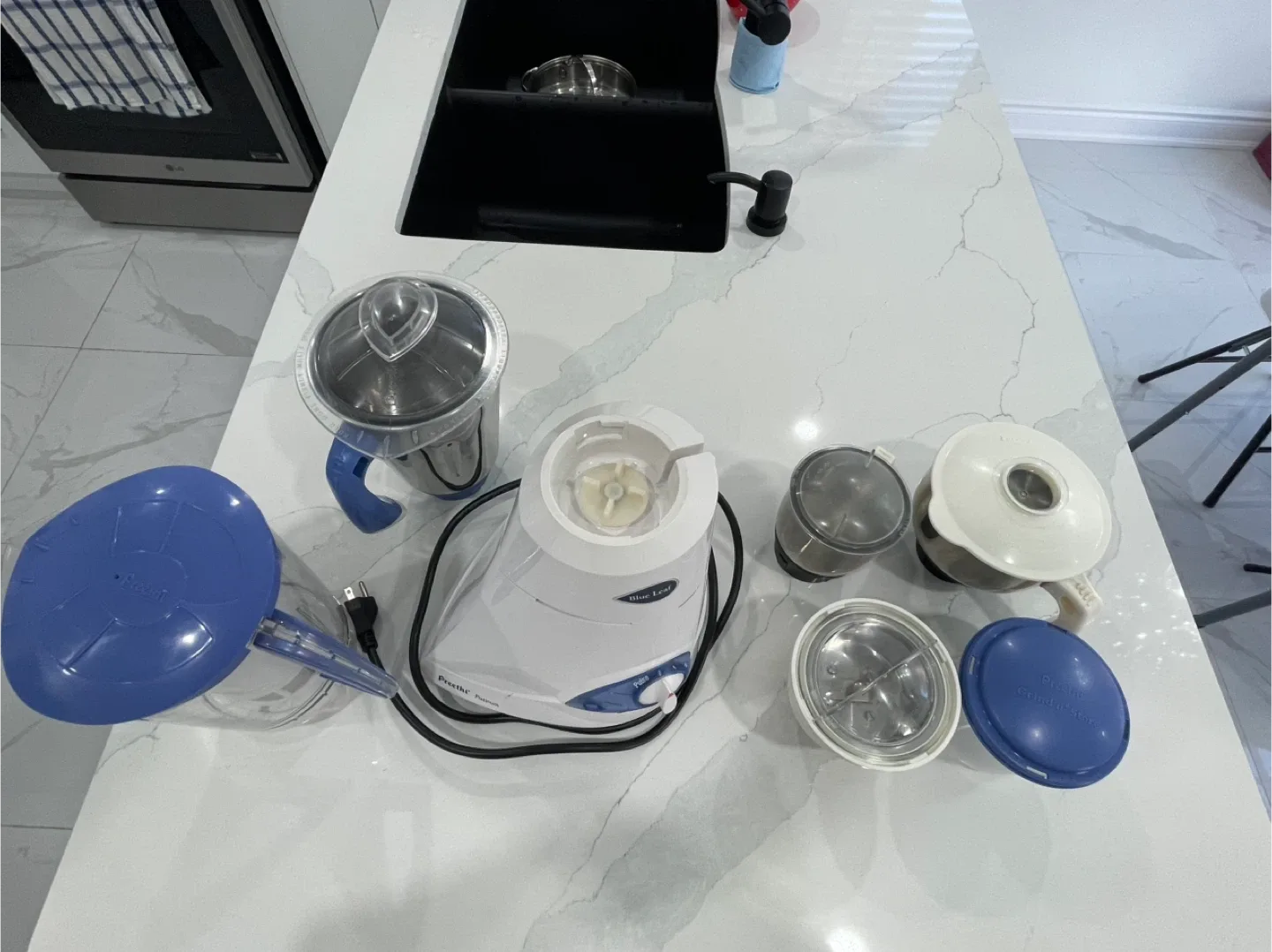 Preethi Platinum Mixer Grinder thumbnail