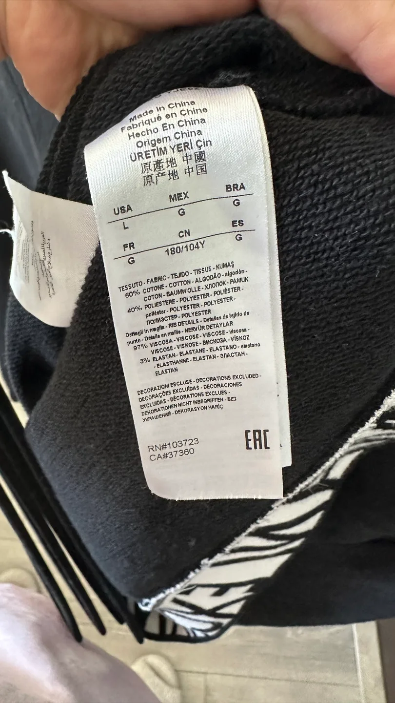 Armani Exchange Black Sweatshirt - Size L image indicator(4)