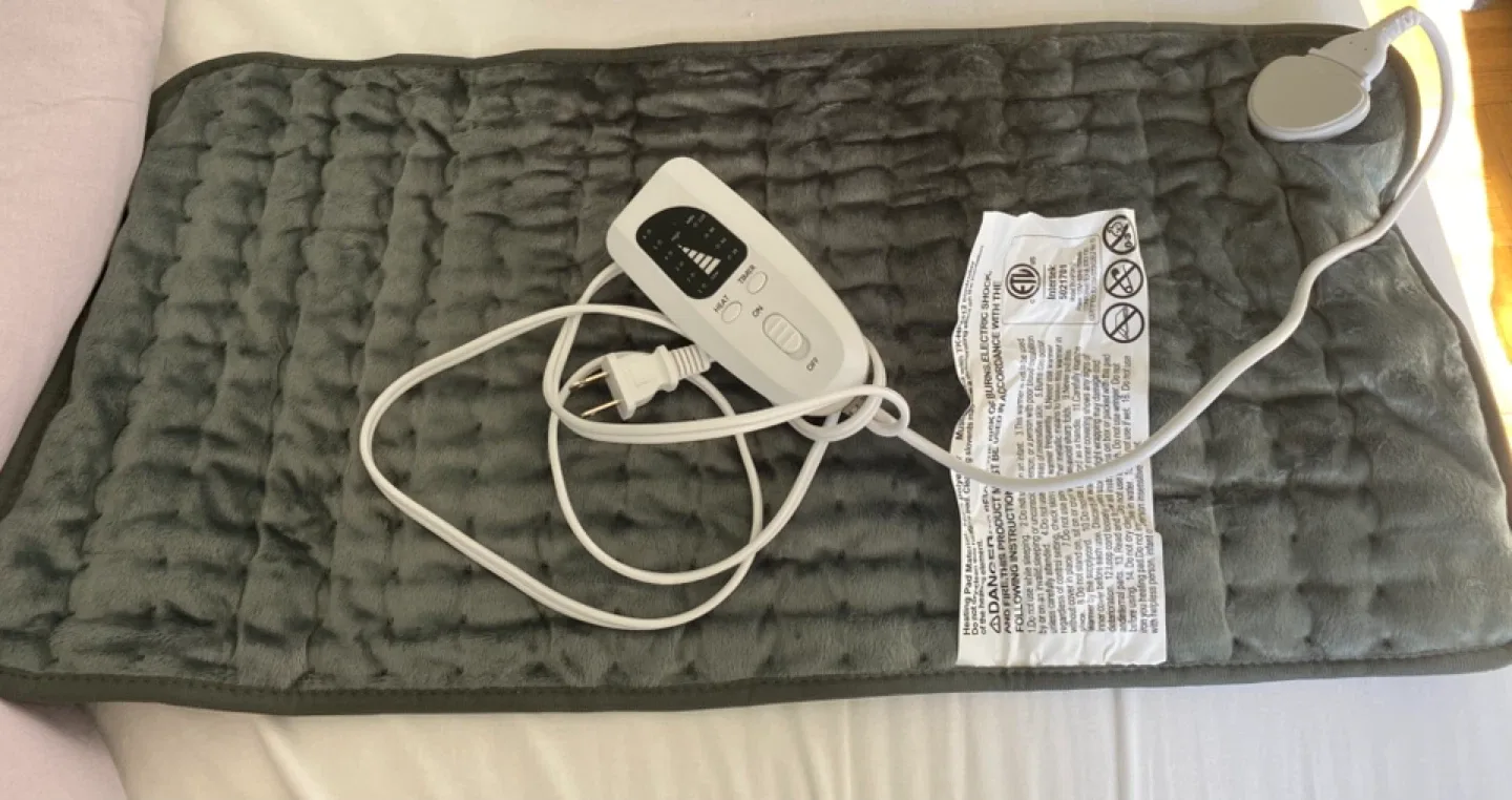 Heating Pad with Controller & Box thumbnail