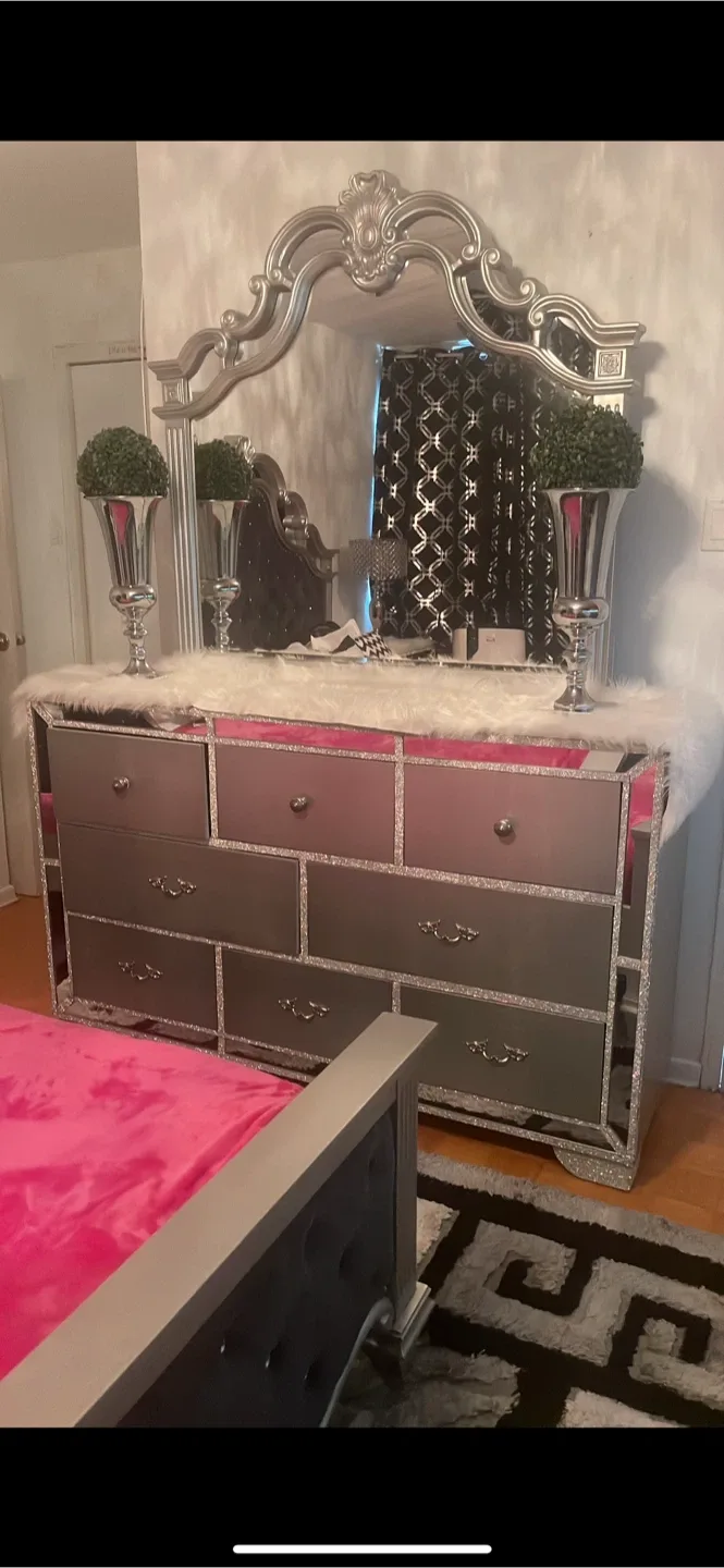 Bedroom Set image indicator(3)