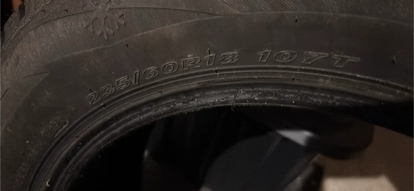 Polar Trax 235/60R18 Winter Tire image indicator(5)