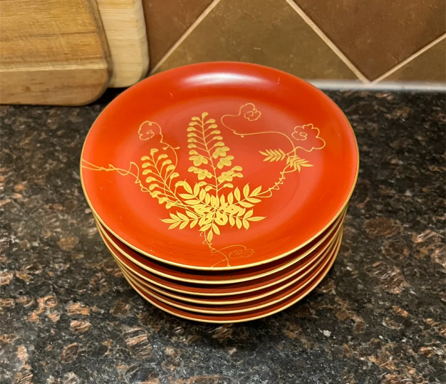 Vintage Japanese Lacquer Plates image indicator(2)