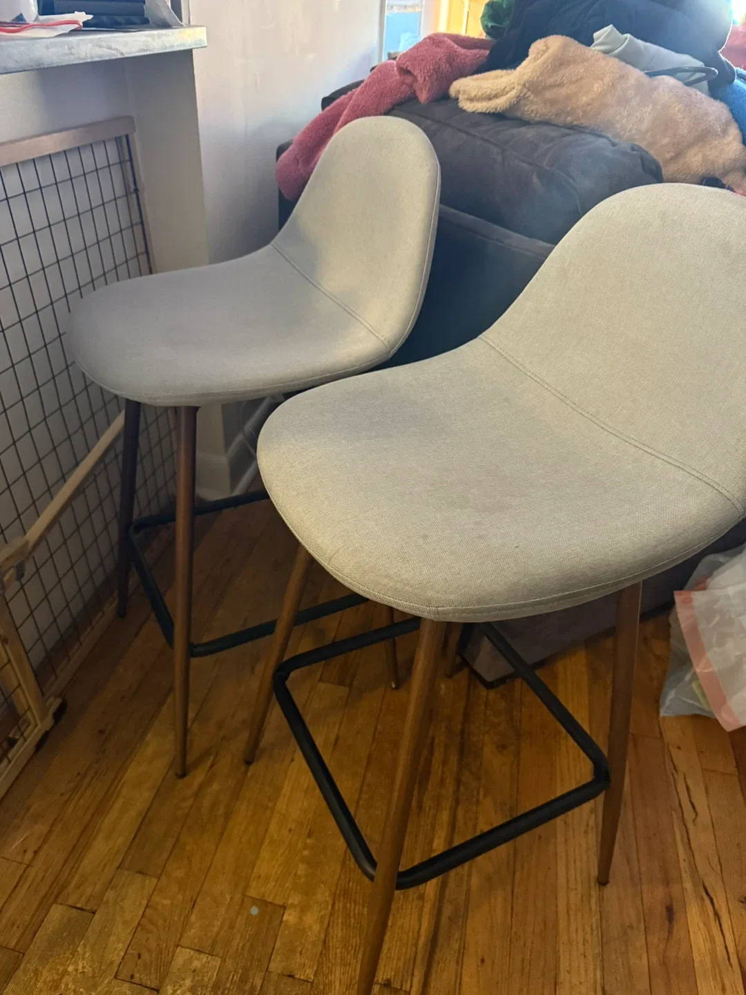 Set of 2 Gray Bar Stools image indicator(2)