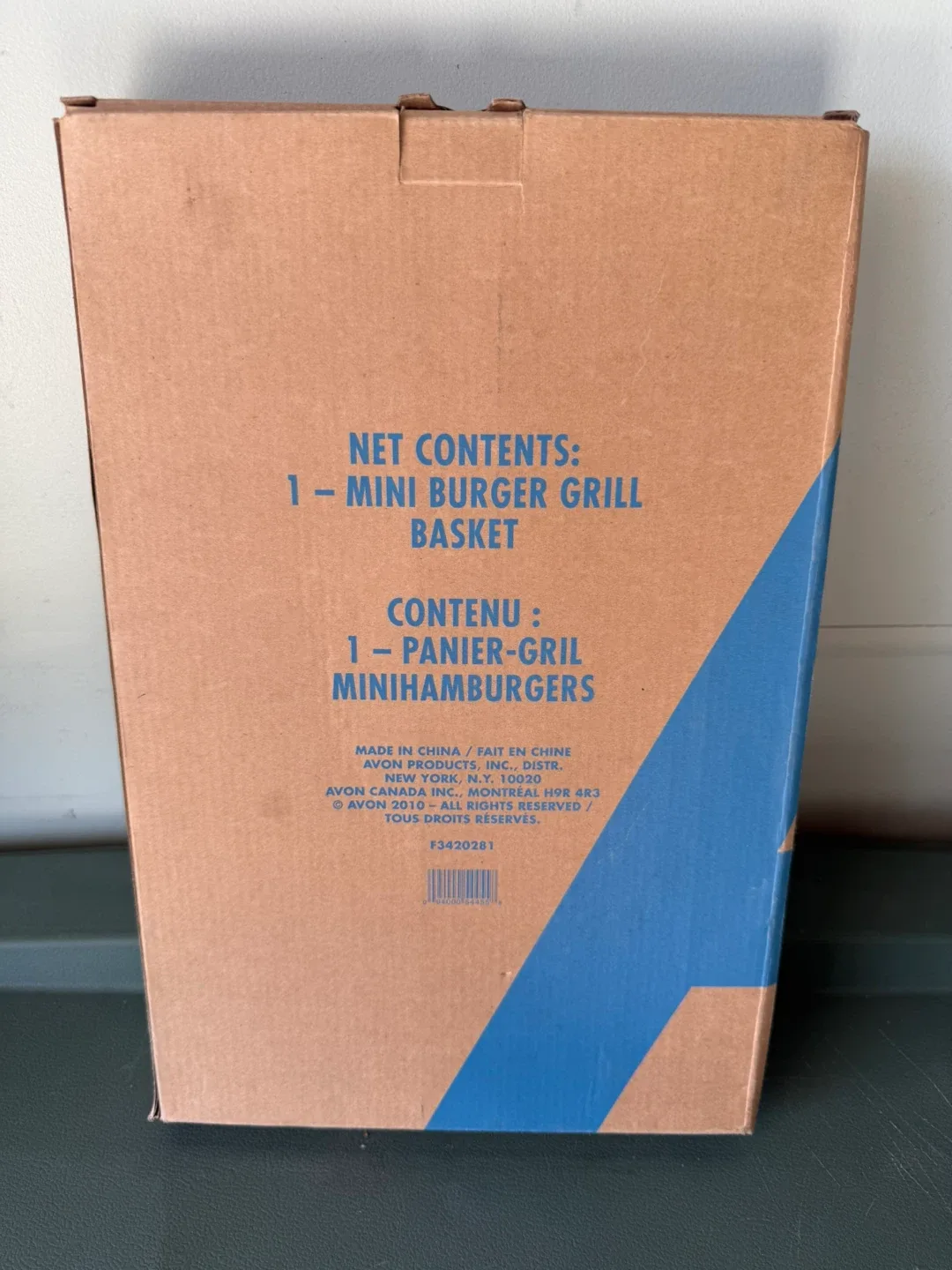 Avon Mini Burger Grill Basket - New in Box thumbnail