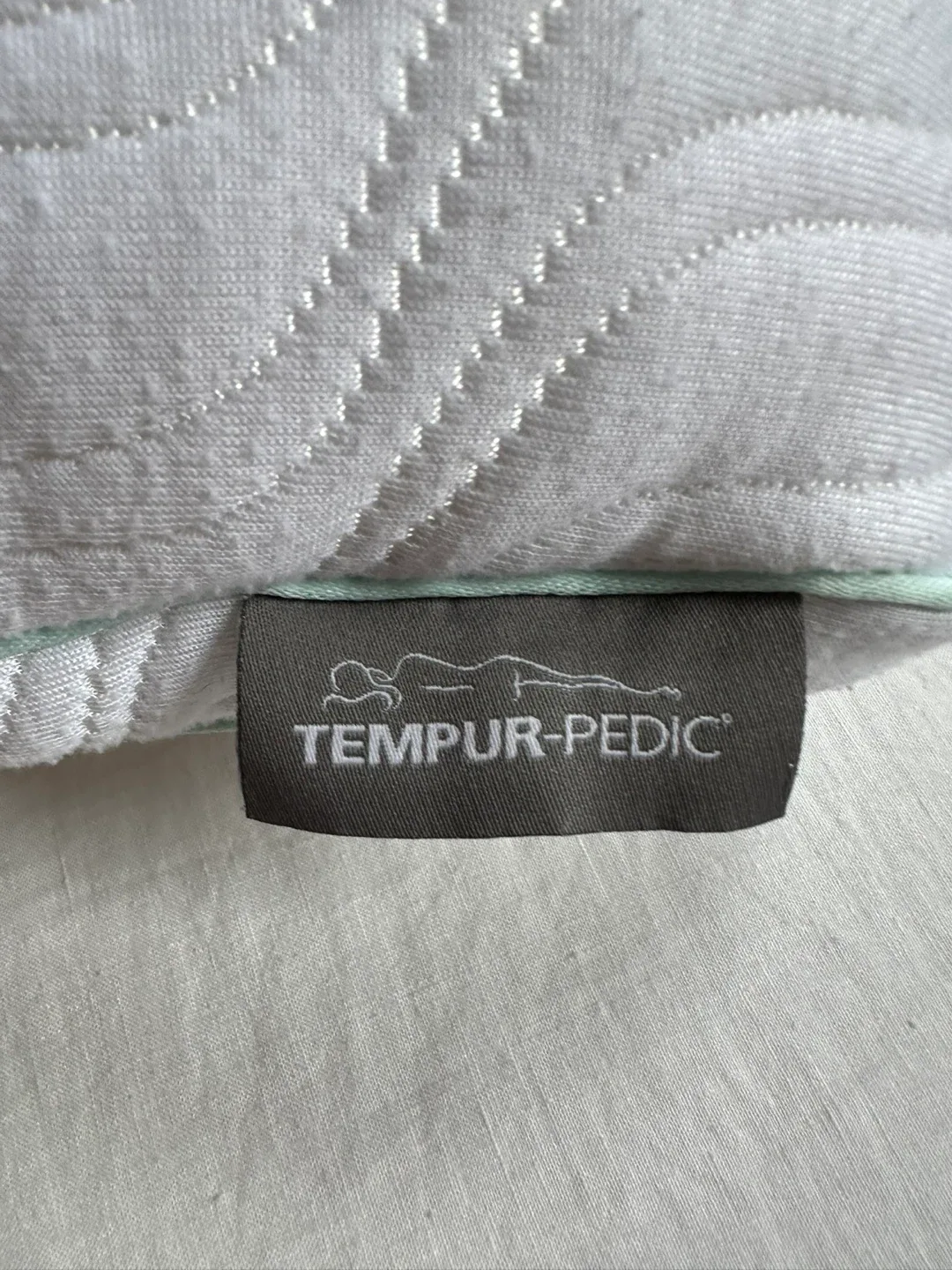 Tempur-Pedic Pillows image indicator(6)