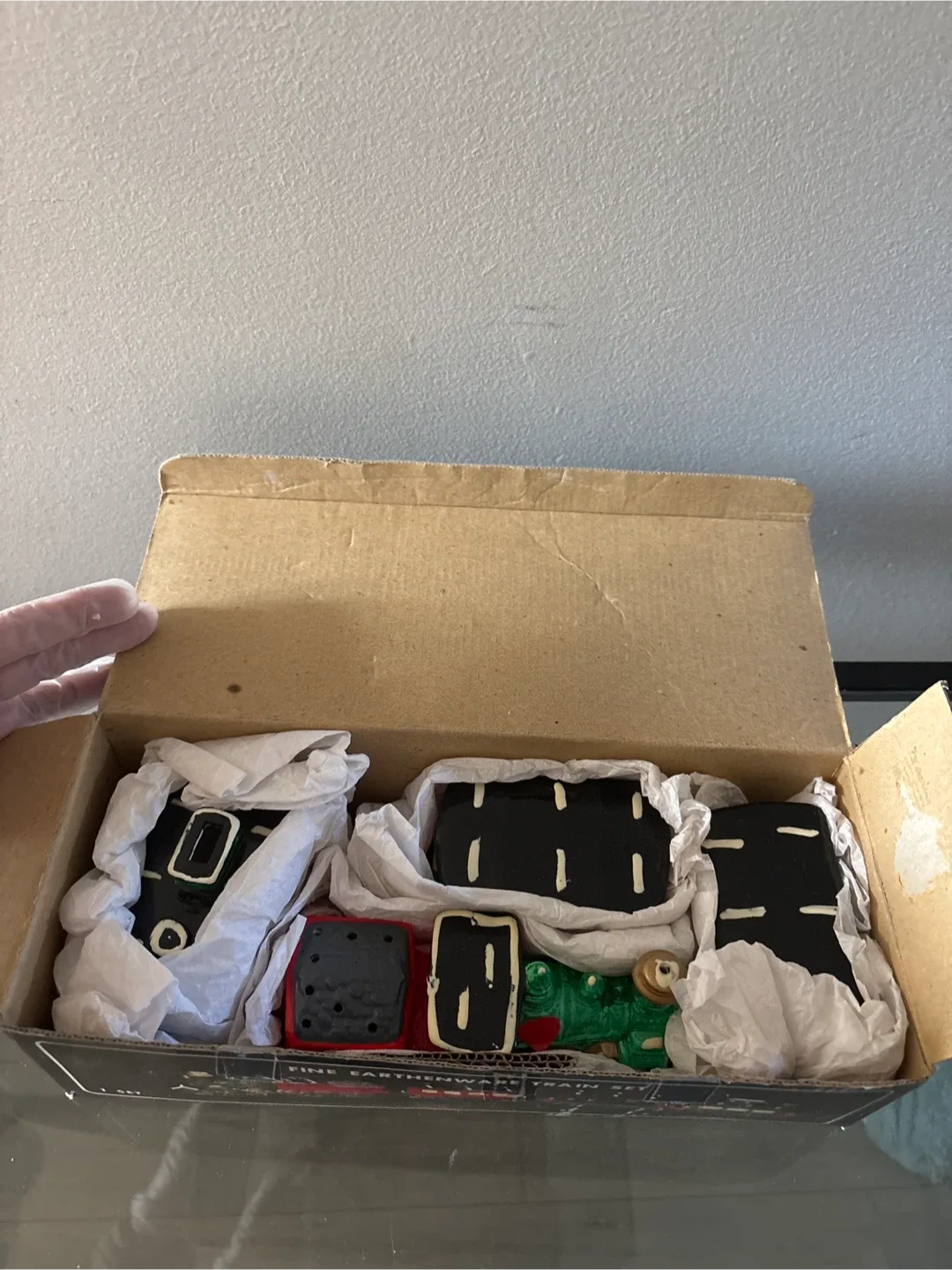 Fine Earthenware Train Set image indicator(2)