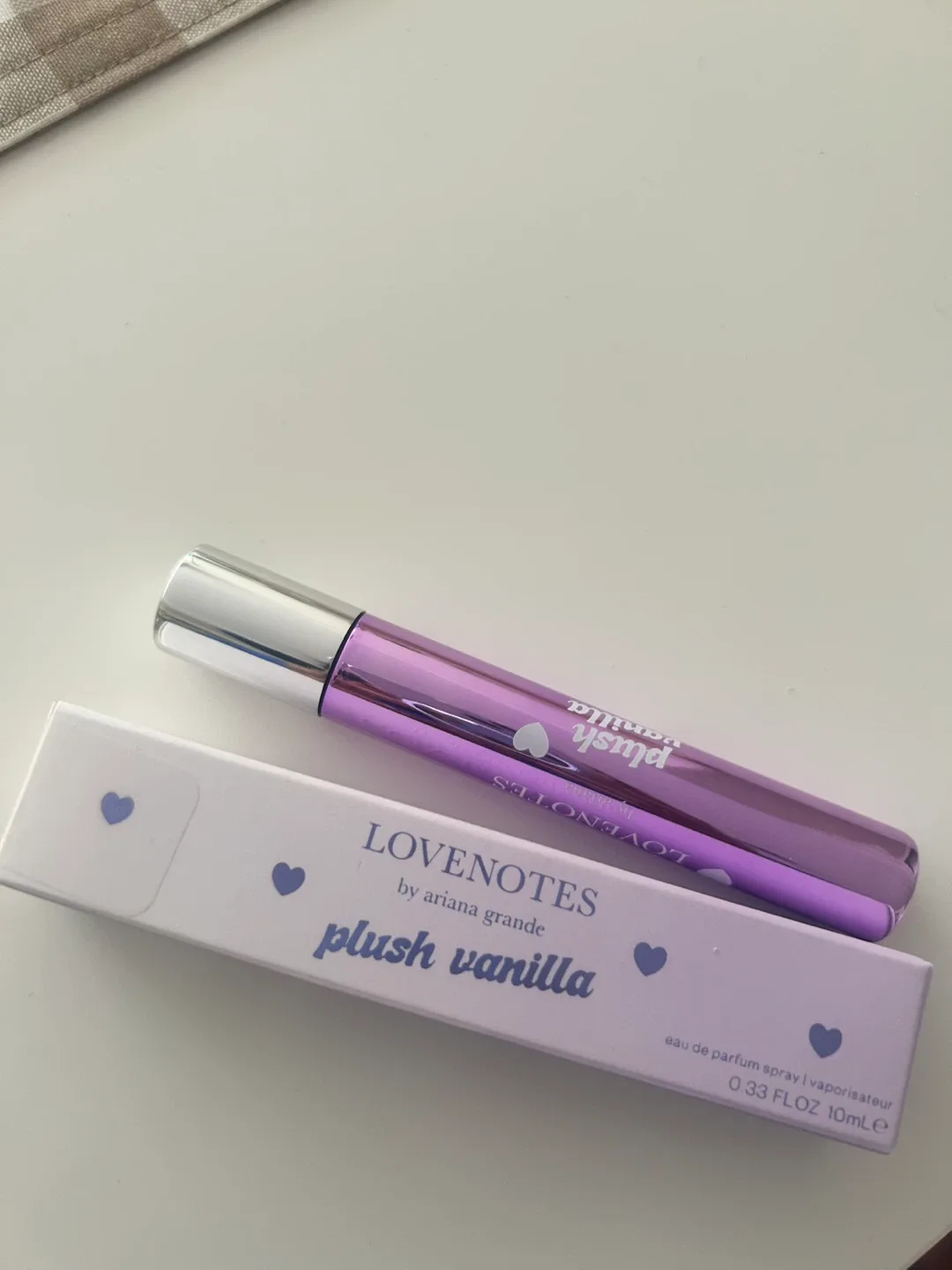 Plush Vanilla Lovenotes Eau de Parfum by Ariana Grande image indicator(2)