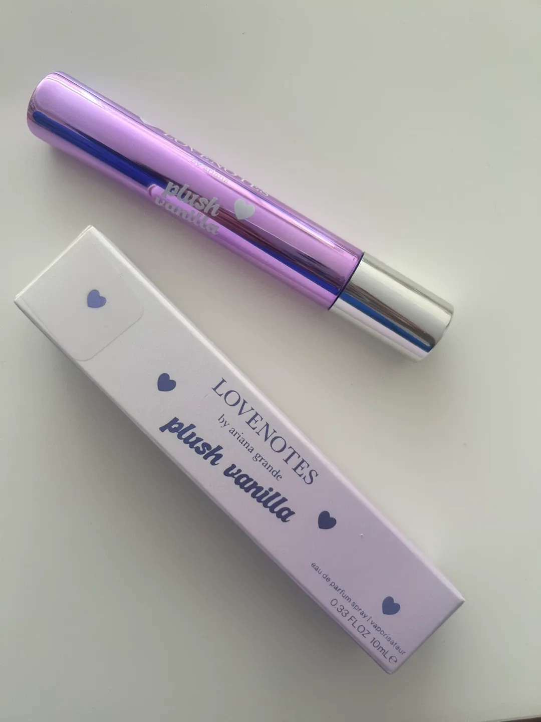 Plush Vanilla Lovenotes Eau de Parfum by Ariana Grande image indicator(6)