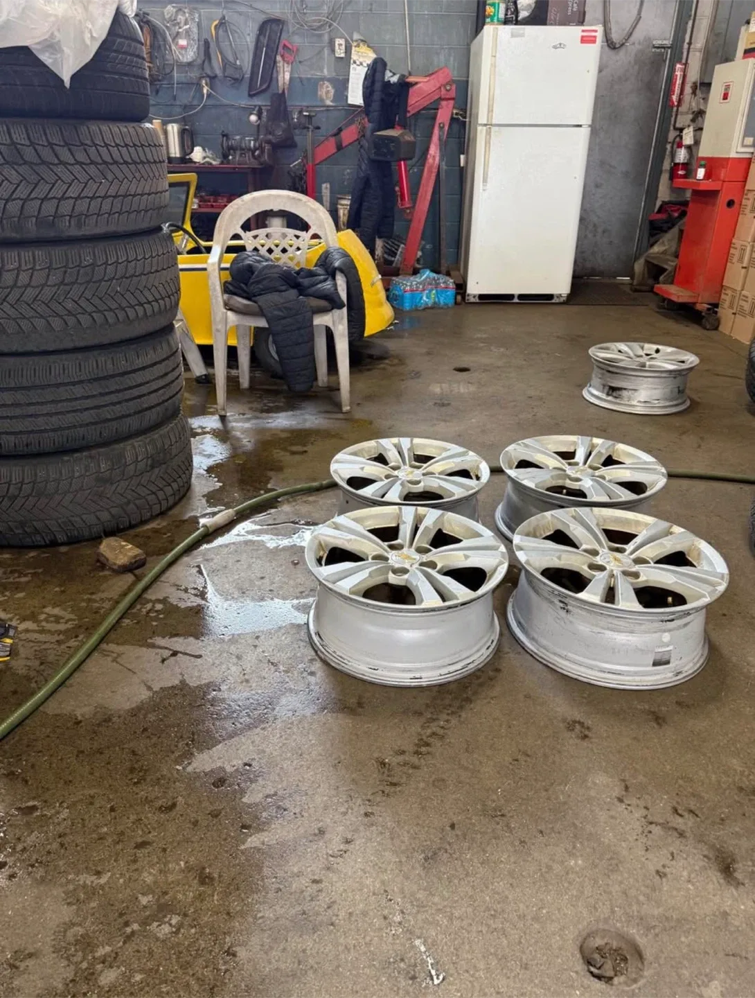 Set of 4 Chevrolet Rims size 18.5 image indicator(2)