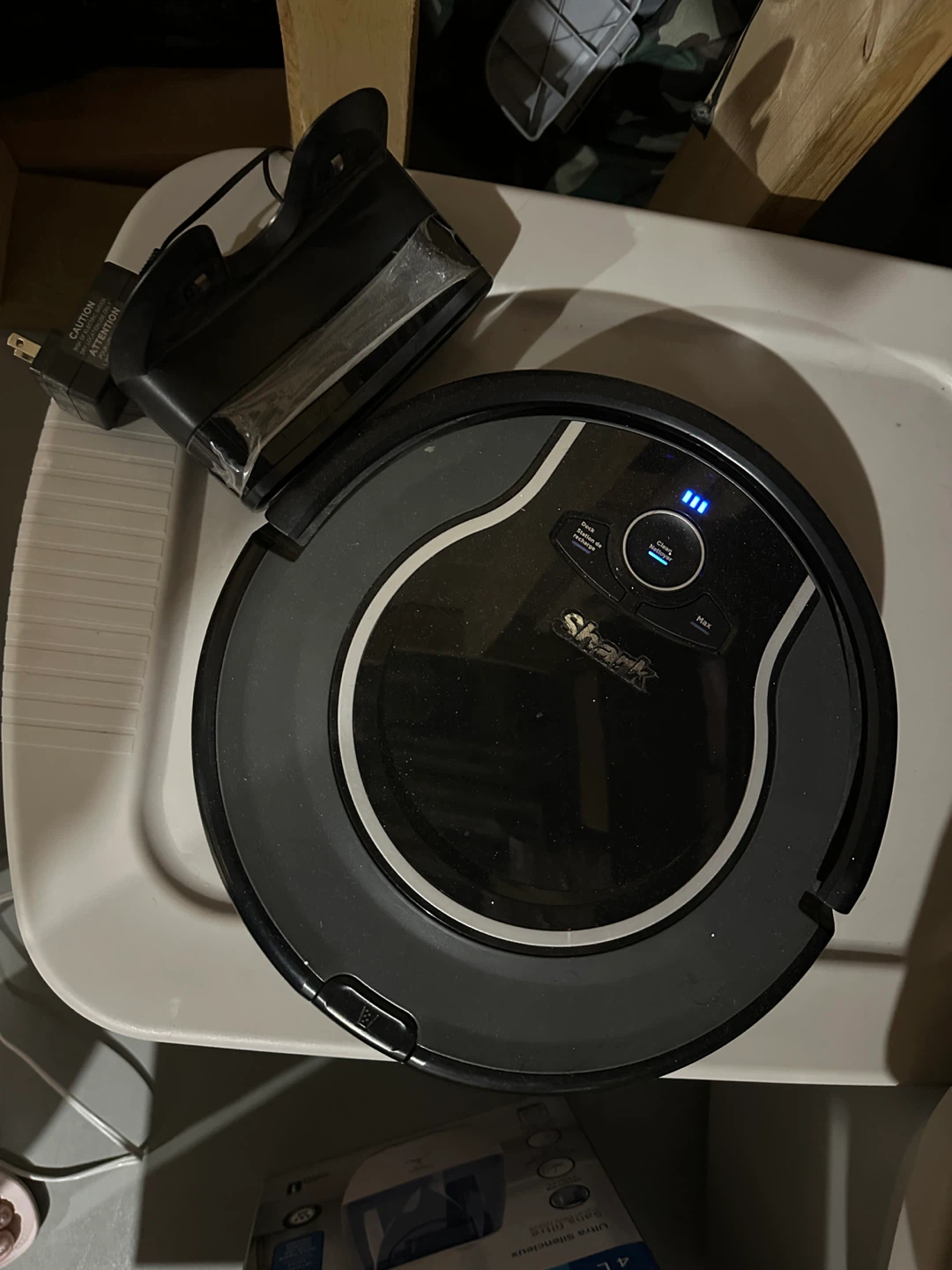 Shark ION ROBOT R75 Vacuum Cleaner - photo 2