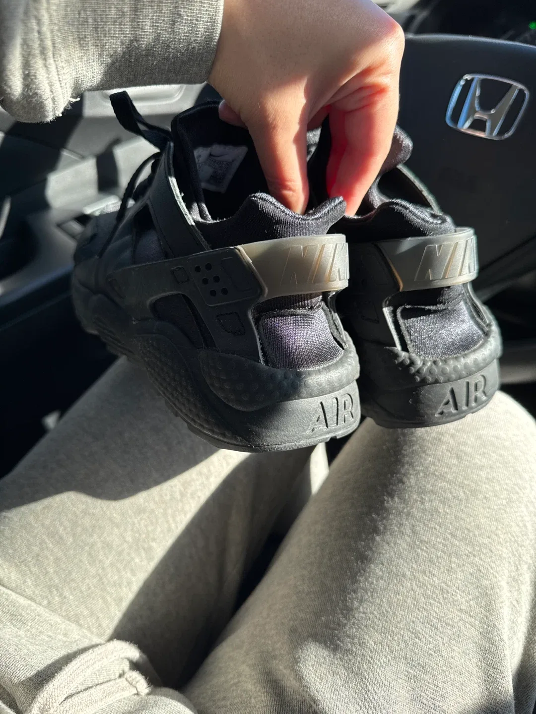 Nike Air Huarache - Black image indicator(3)