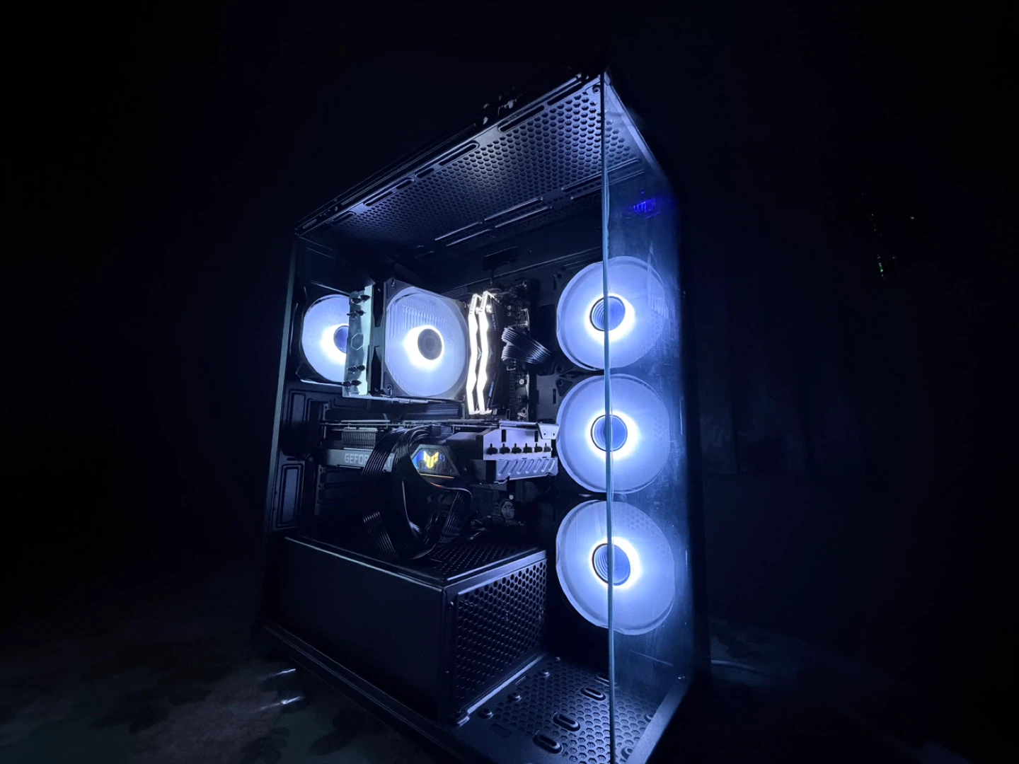 Gaming PC | 3080 Ti | 7700x | 16 GB DDR5 | 1Tb m.2