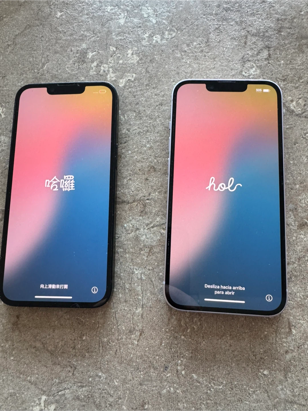 Apple iPhone 14 - Midnight & Purple