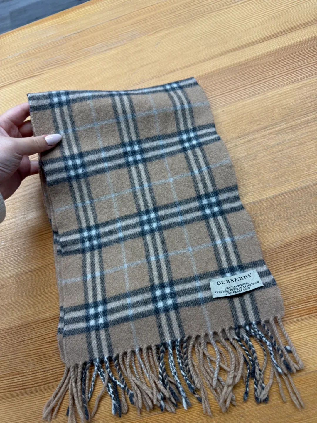 Burberry Scarf - Classic Check image indicator(2)