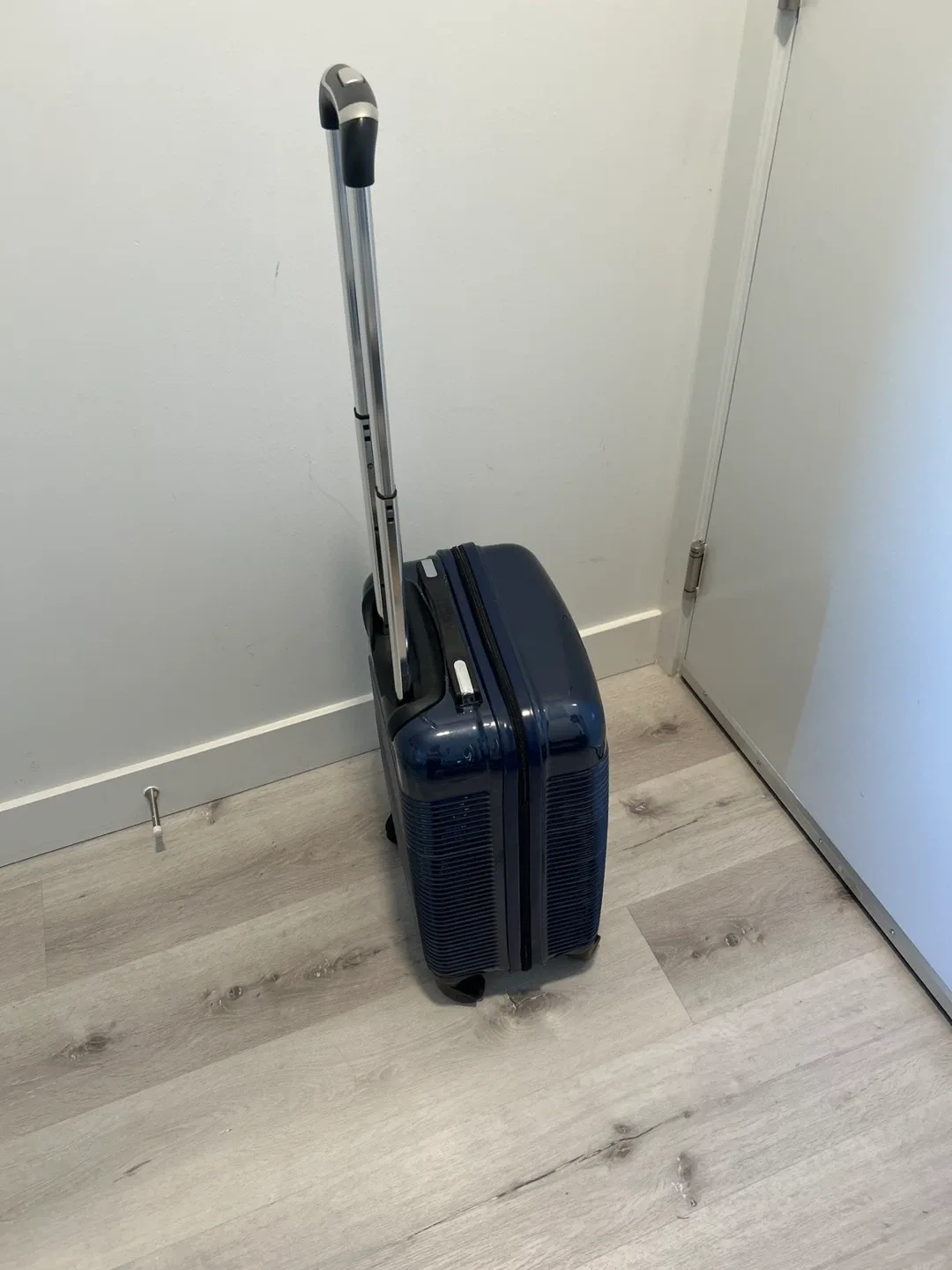 Blue Carry-On Suitcase image indicator(5)