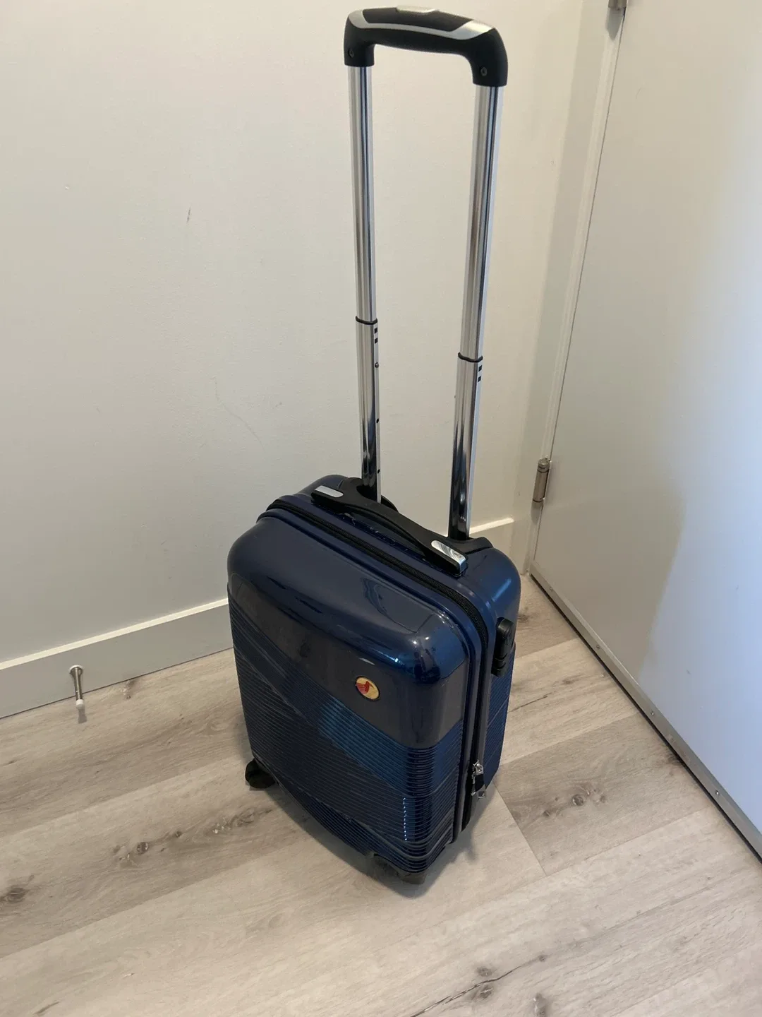 Blue Carry-On Suitcase image indicator(3)