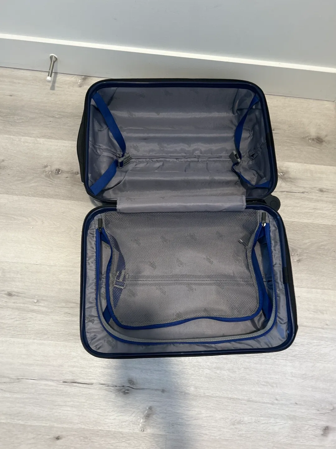 Blue Carry-On Suitcase image indicator(6)