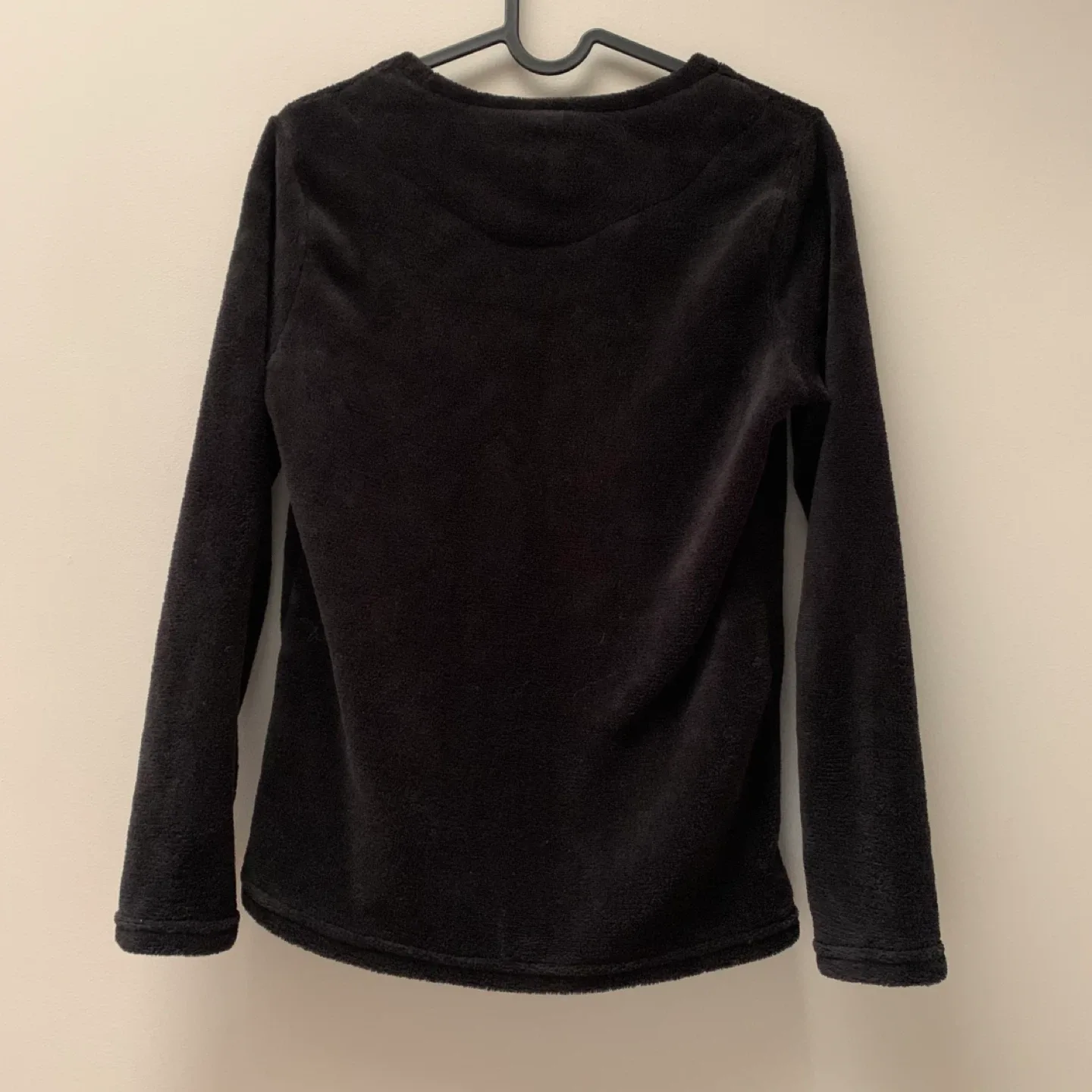 Black Fleece Sloth Pajama Top image indicator(3)