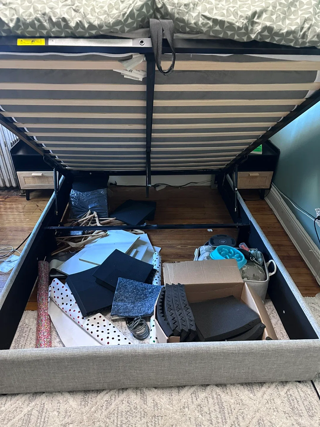 Queen Size Bed Frame with Storage image indicator(4)