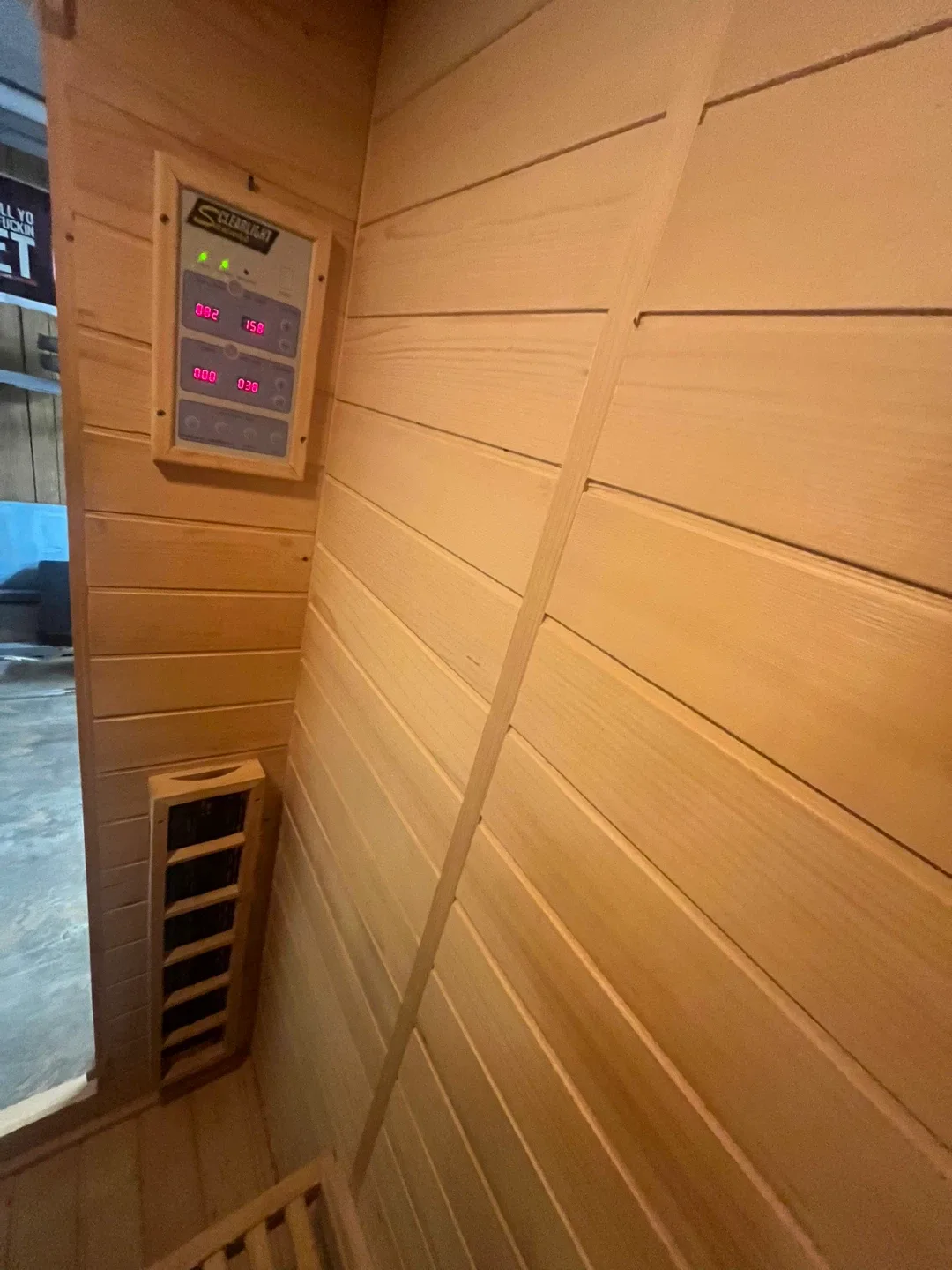 Clearlight Sauna - Excellent Condition! image indicator(3)