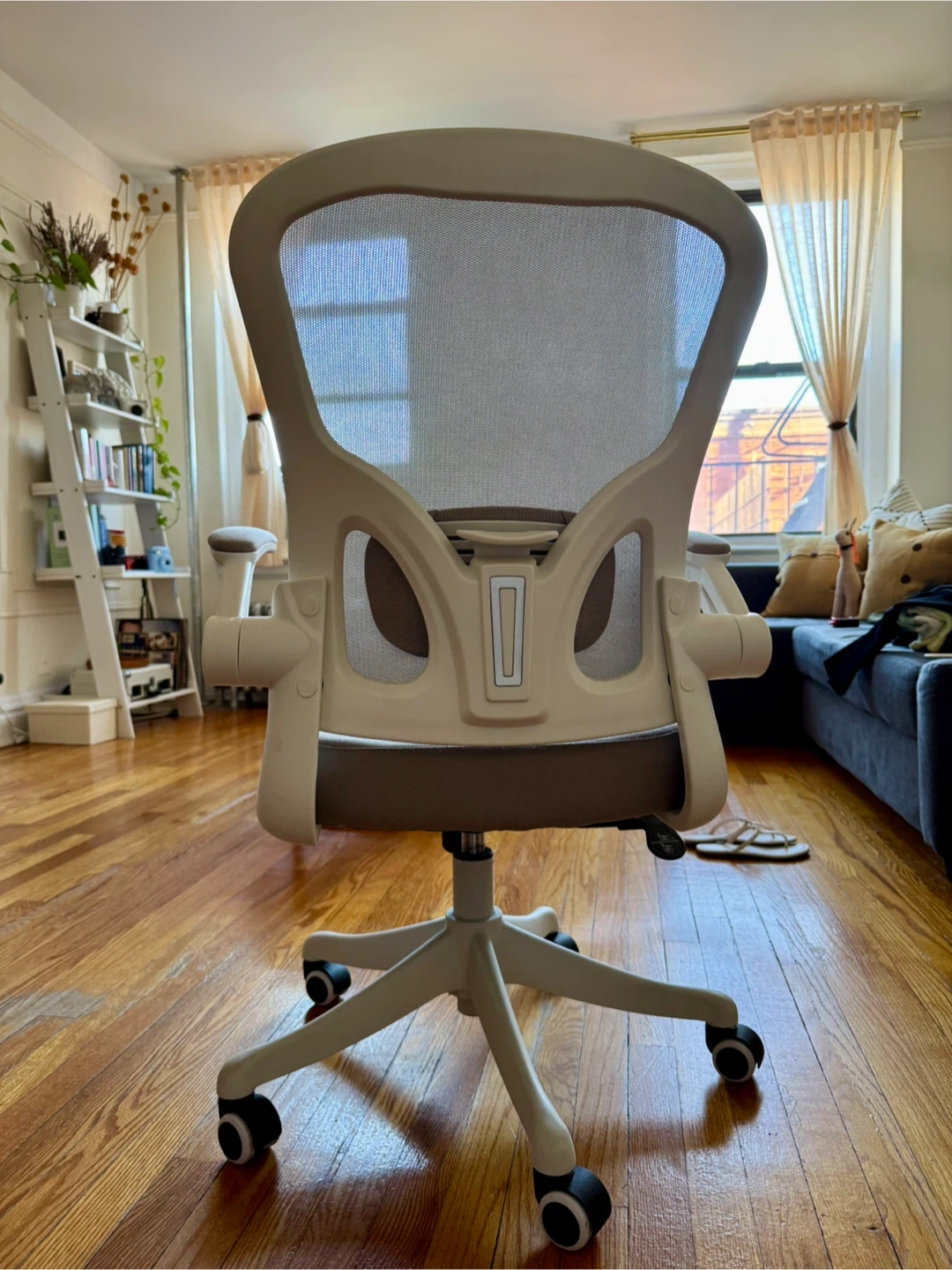 Beige Office Chair - photo 2