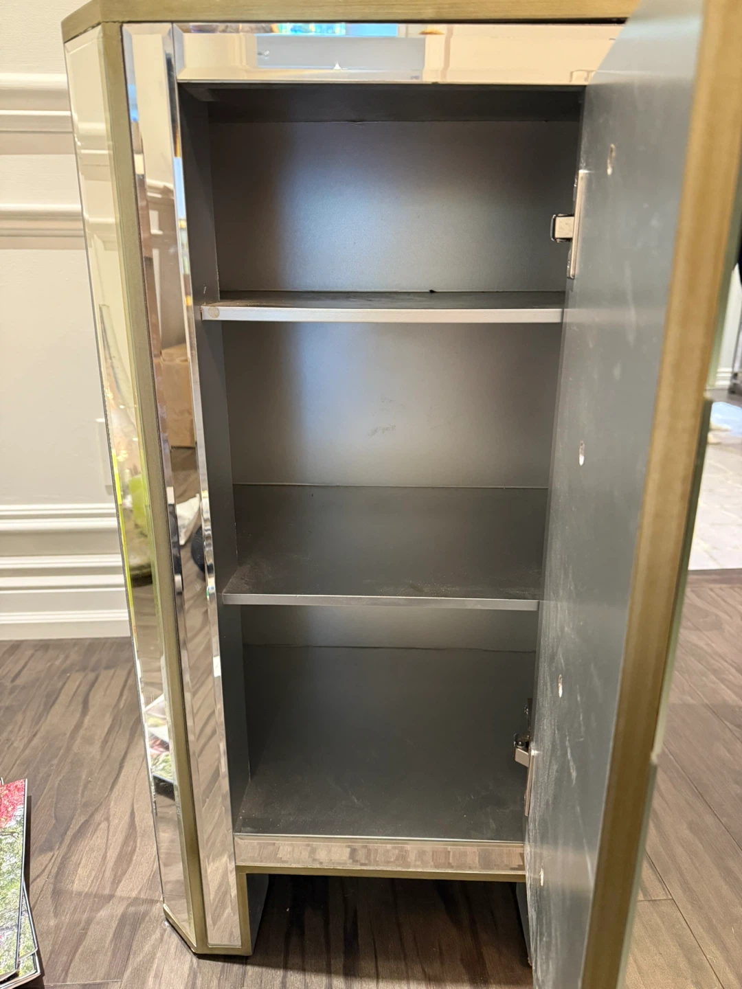 Mirrored 4-Drawer Accent Cabinet - photo 3