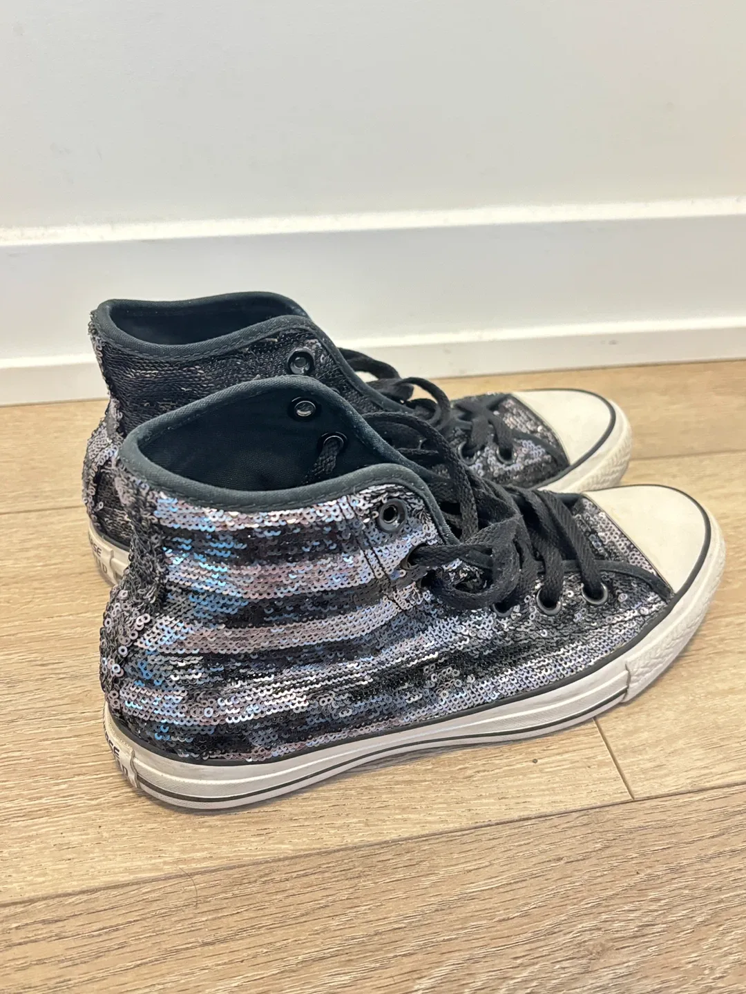 Converse All Star High Top Sequin Sneakers - US 7.5 image indicator(4)