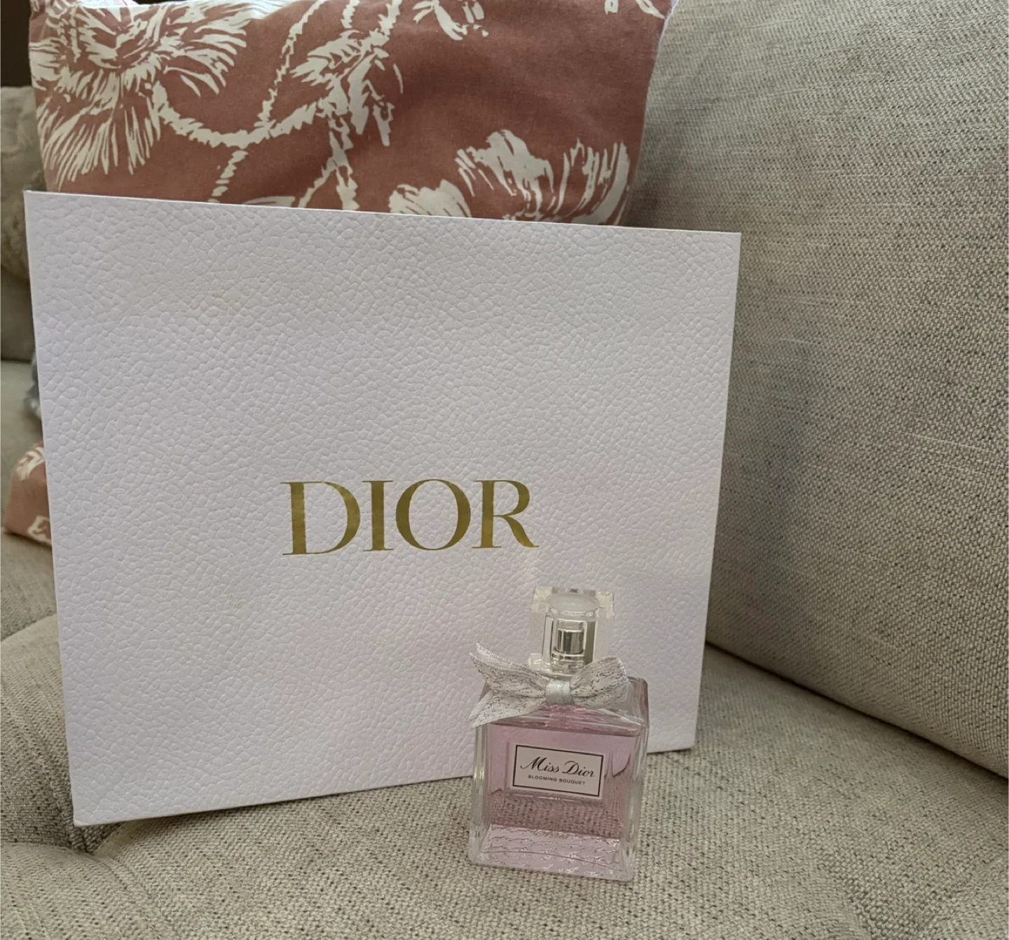 Miss Dior Blooming Bouquet Eau de Toilette 100ml image indicator(3)