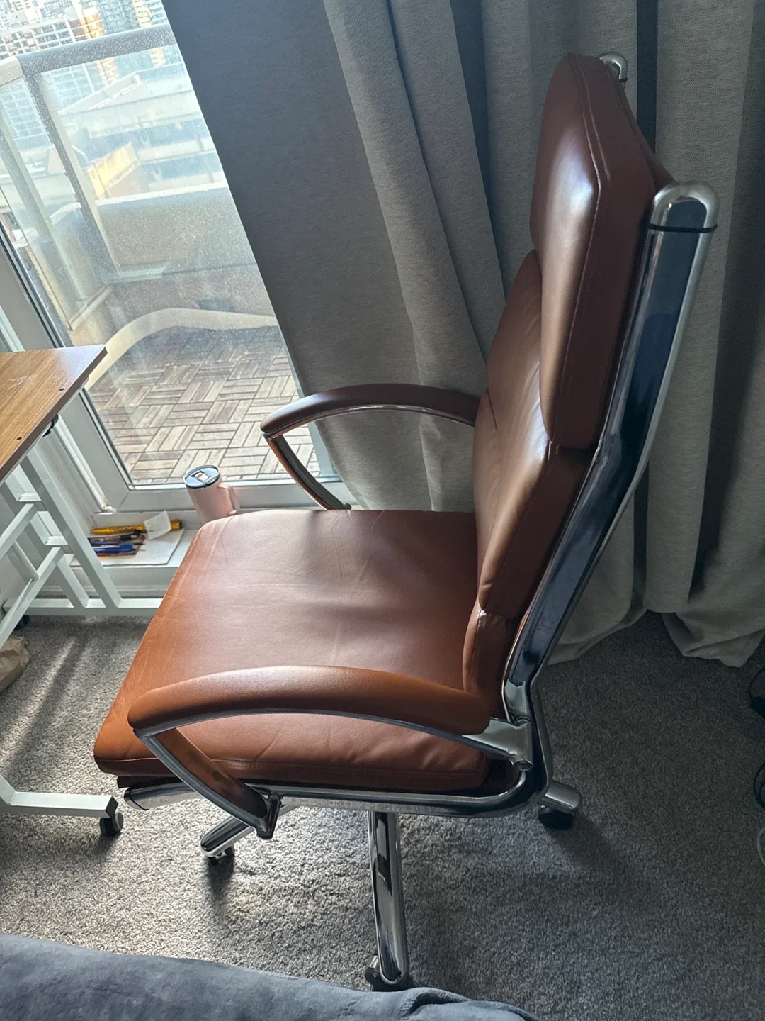 Brown Leather Office Chair image indicator(4)