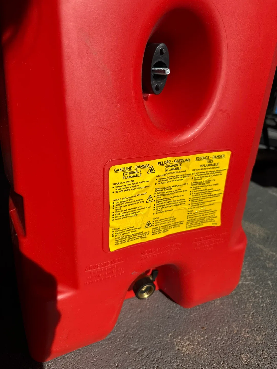 Scepter 5 Gal/19L Gas Can image indicator(2)