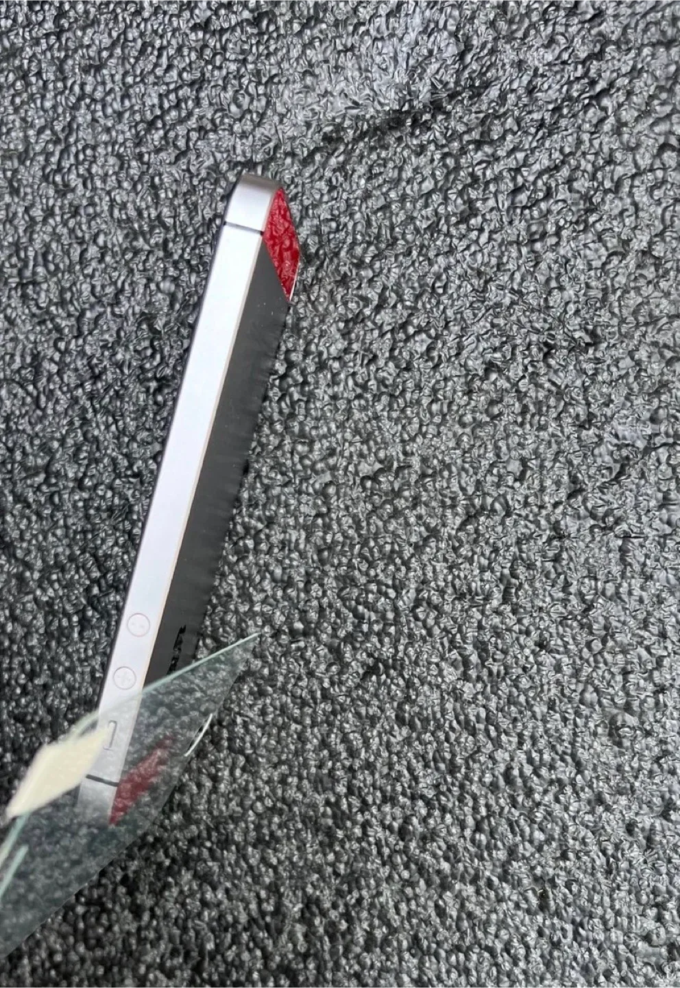 iPhone SE 64gb Unlocked Gray and Red Top/ Bottom Glass image indicator(4)