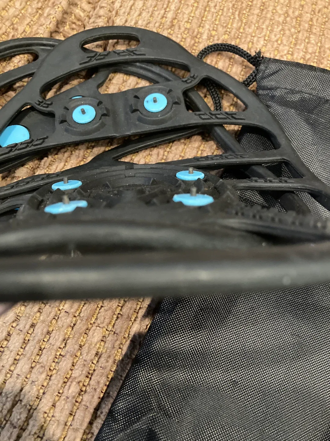 Get-A-Grip Before You Slip! Ice Grips image indicator(4)