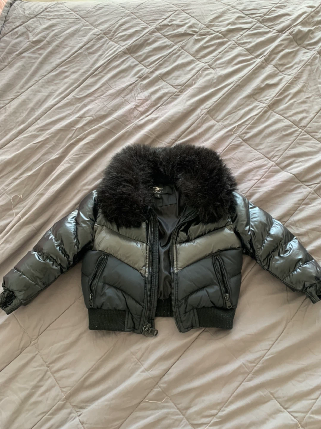 DC Kids Black Puffer Jacket Size 2