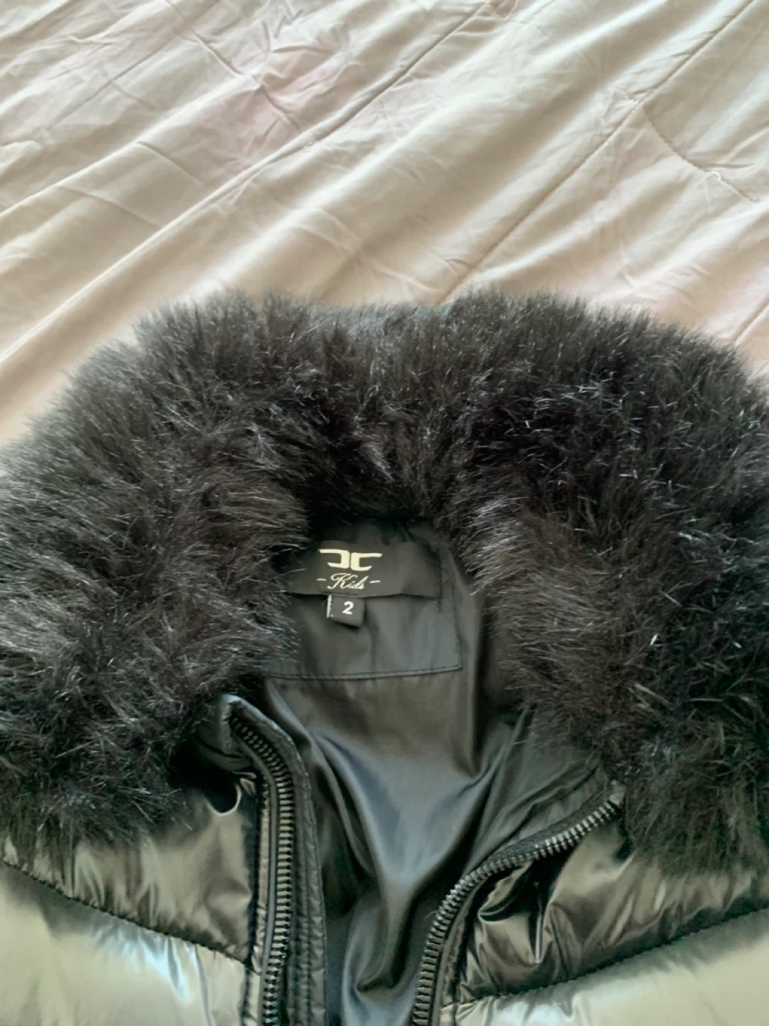 DC Kids Black Puffer Jacket Size 2 - photo 3