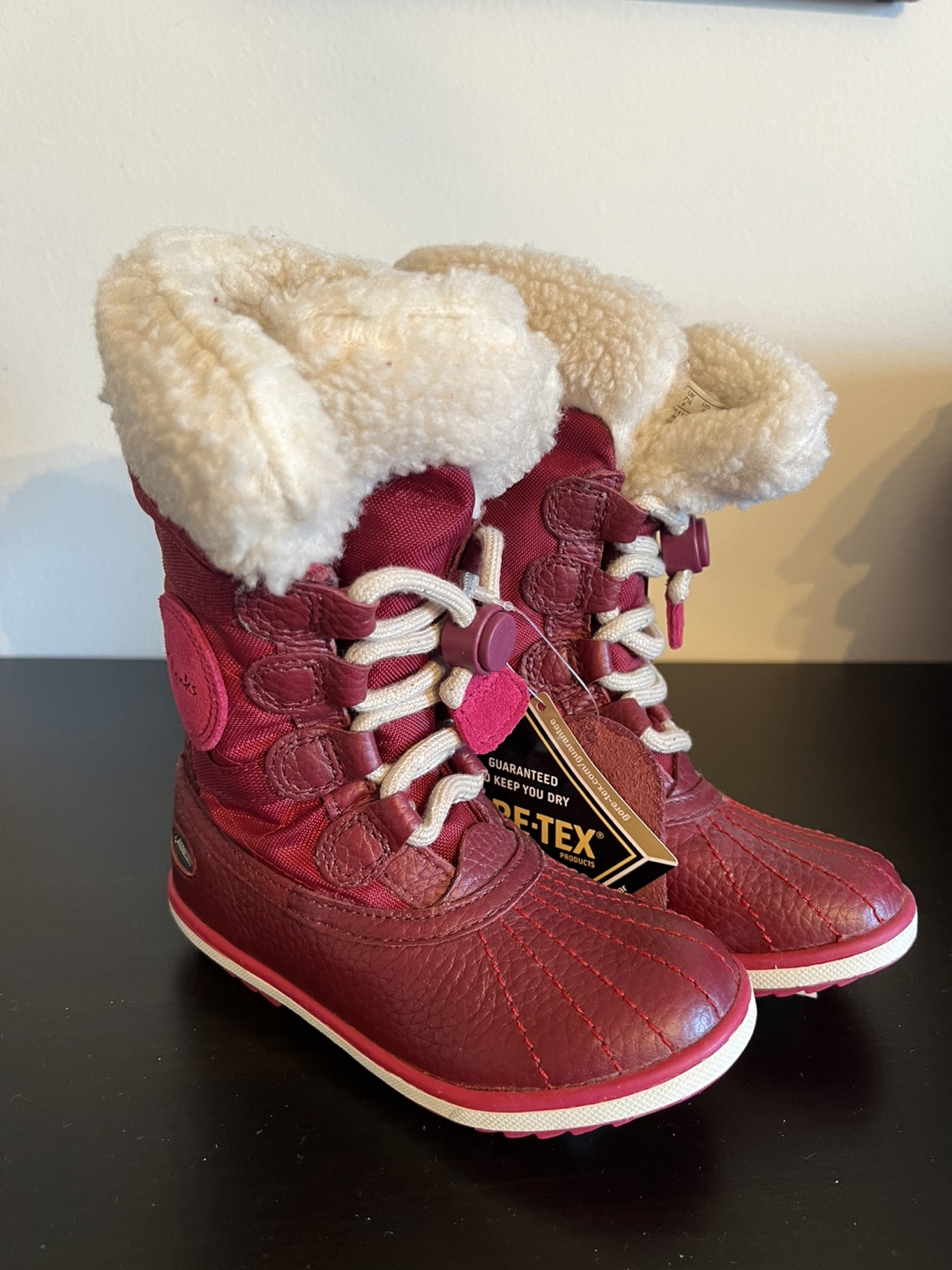 Clarks Fabyola Tex Toddler Winter Boots - US 8M - New