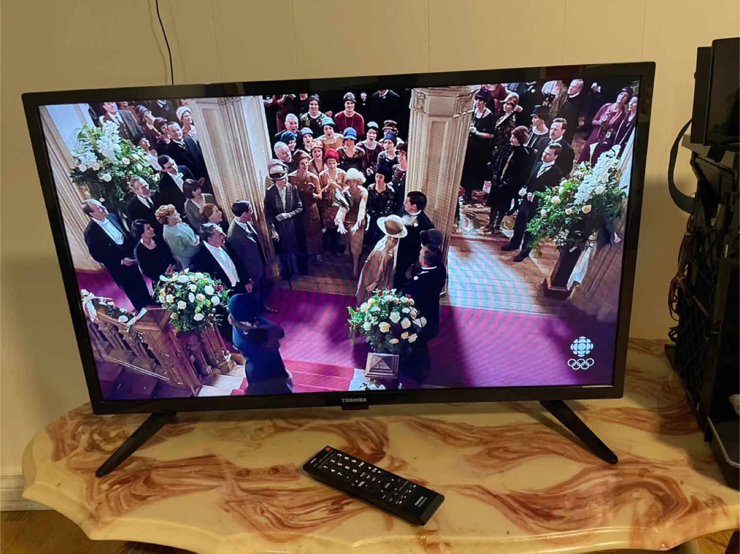 TV 32 inches Toshiba from bestbuy image indicator(3)