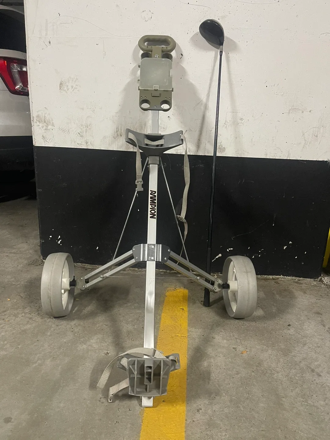 Rampion Golf Cart and driver /golf stickckTaylo Made