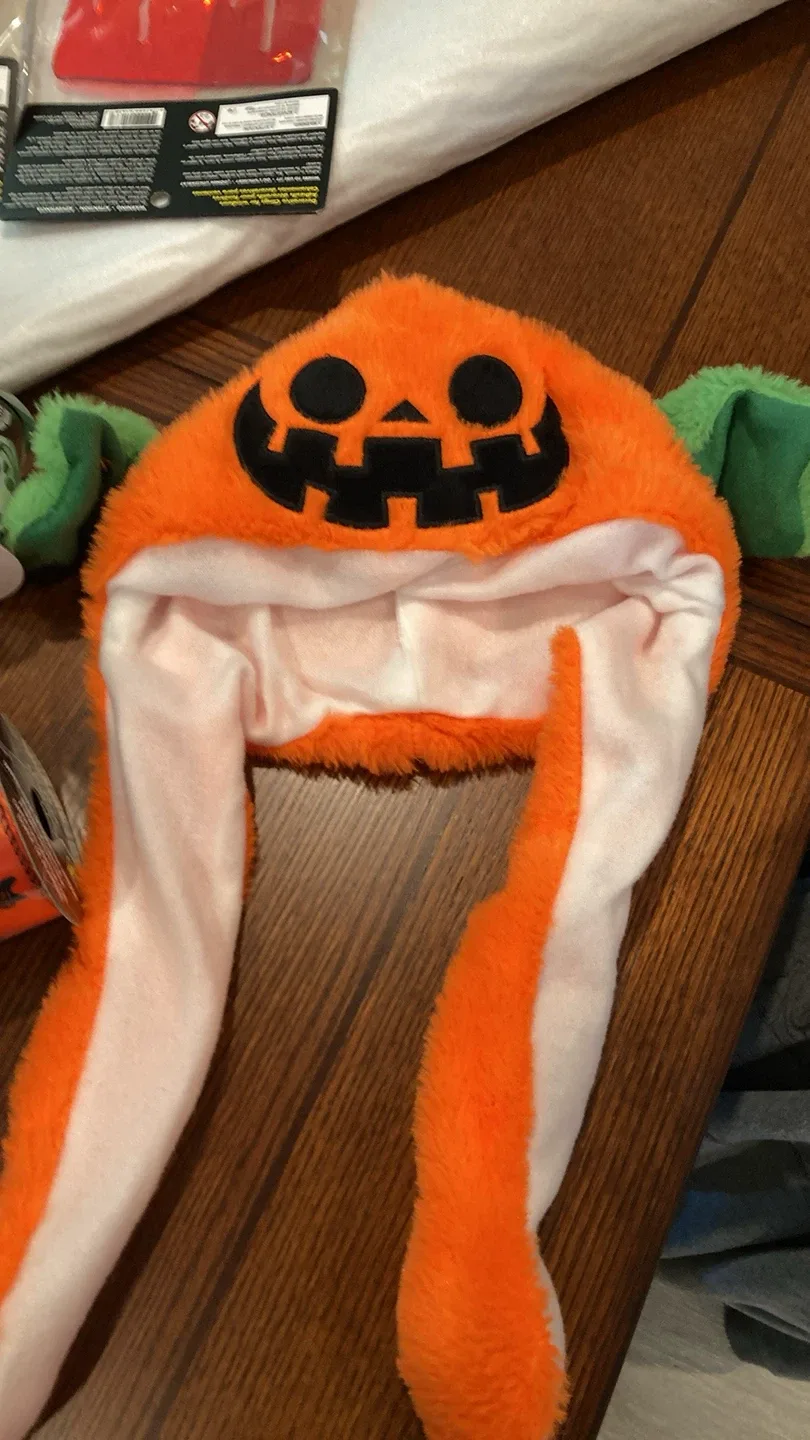 Various Halloween decor image indicator(2)