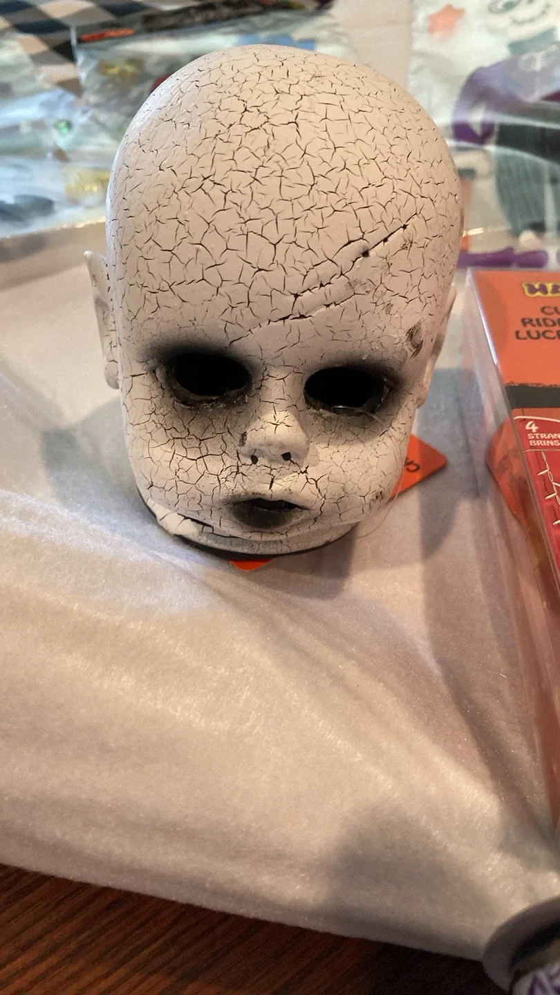 Various Halloween decor